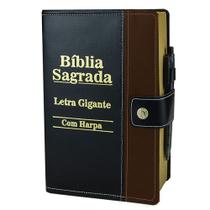 Bíblia Sagrada Letra Gigante - Preto C/ Marrom - Botão e Caneta Revista e Corrigida - Com Harpa- 14x21 cm