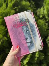 Bíblia SBB 100% Glitter Leão Faces Rosa Com Abas Adesivas + Elástico dourado Capa Dura Acolchoada Palavras de Jesus