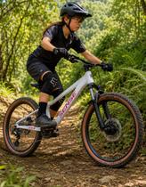 Bicicleta Sense Infantil Aro 20 Grom Fun G2 Shimano 8V MTB Cor:Branco+Rosa Bicicleta Sense Infantil Aro 20 Grom Fun G2 Shimano 8V MTB Cor:Branco+Rosa