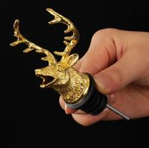 Bico Dosador Decorativo Cabeça de Alce Tampa Para Vinho Whisky Azeite e Bebidas em Geral Bico Dosador Decorativo Cabeça de Alce Tampa Para Vinho Whisky Azeite e Bebidas em Geral