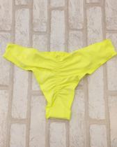 Bikini empina bumbum