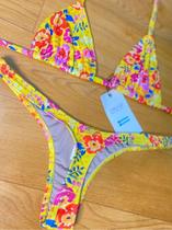 Biquíni asa delta Lolla Brasil Biquíni asa delta Lolla Brasil