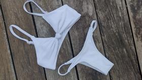 Biquíni branco Biquíni branco