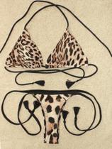 Biquini Conjunto Estampa Leopardo Top Cortininha com ponteiras e Tanga fio dental de Amarrar com ponteiras Biquini Conjunto Estampa Leopardo Top Cortininha com ponteiras e Tanga fio dental de Amarrar com ponteiras
