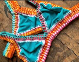 Biquíni de crochê dupra face Biquíni de crochê dupra face