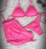 Biquini e Shortinho malha canelada Biquini e Shortinho malha canelada