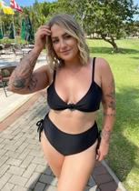 Biquíni Hot Pants Plus Size Cintura Alta Com Regulagem Lateral Tendência Verão 2026 Cor:Pretotamanho:GG Biquíni Hot Pants Plus Size Cintura Alta Com Regulagem Lateral Tendência Verão 2026 Cor:Pretotamanho:GG