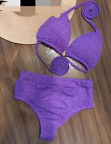 Biquíni liso na cor roxa Biquíni liso na cor roxa