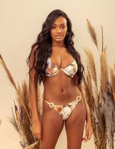 Bíquini meia taça com detalhes sementes na tanga, estampa flora + canga estampa flora Bíquini meia taça com detalhes sementes na tanga, estampa flora + canga estampa flora