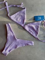 biquíni na cor lilas veste M