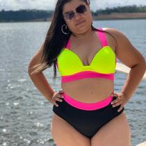 Biquíni plus size da coleçâo carla cós alto