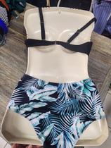 Biquíni preto com azul floral