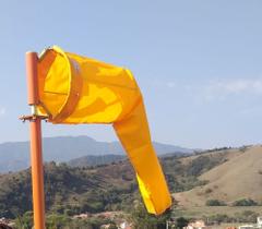 Biruta Profissional 50cm-Completa (Biruta + Tecido + Haste de 66 cm para Fixação)-Conforme NBR12647