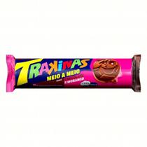 Biscoito Recheado Trakinas Meio a Meio Chocolate e Morango 126g Embalagem com 54 Unidades Biscoito Recheado Trakinas Meio a Meio Chocolate e Morango 126g Embalagem com 54 Unidades