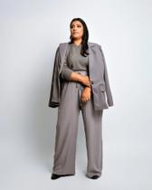 Blazer Cinza Alfaiataria Sofisticado Blazer Cinza Alfaiataria Sofisticado
