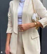 Blazer- Disponível: Branco M e G Blazer- Disponível: Branco M e G