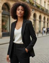 Blazer longo preto liso Blazer longo preto liso