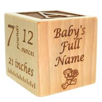 Bloco de Madeira Personalizado para Anúncio de Nascimento - Presente para Bebê Bloco de Madeira Personalizado para Anúncio de Nascimento - Presente para Bebê