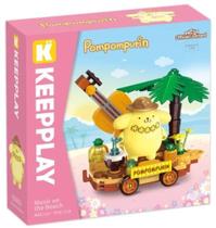 Bloco de Montar Keepplay Música na Praia Pompompurin Hello Kitty e Amigos