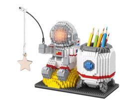 Blocos de construção ETUF Astronaut Mini com iluminação LED de 14 cm Blocos de construção ETUF Astronaut Mini com iluminação LED de 14 cm
