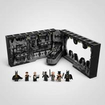 Blocos de Montar Batcave Shadow Box Batcaverna Batman 3.990 peças + 7 Figures Marca Mega 76252 Blocos de Montar Batcave Shadow Box Batcaverna Batman 3.990 peças + 7 Figures Marca Mega 76252
