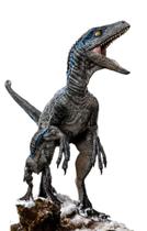 Blue and Beta Deluxe Jurassic World Dominion Iron Studios