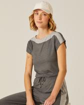 Blusa Básica Feminina Decote Canoa Em Viscose Stretch