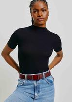 Blusa Básica Feminina Gola Alta Em Ribana Canelada