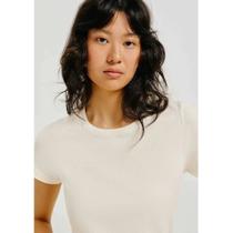 Blusa Básica Feminina Manga Curta Slim World - Off White Tamanho P Hering Blusa Básica Feminina Manga Curta Slim World - Off White Tamanho P Hering