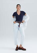 Blusa Básica Feminina Slim Decote V