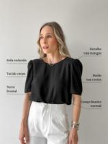 Blusa Básica Manga Curta Crepe Premium Feminina MAITÊ