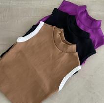 Blusa basica tamanho P na cor preta roxa e amarron