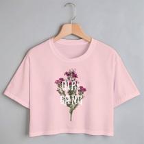 Blusa Blusinha Camiseta Cropped TShirt Feminina Algodão Tecido Premium Estampa Digital Buque de Flores Blusa Blusinha Camiseta Cropped TShirt Feminina Algodão Tecido Premium Estampa Digital Buque de Flores