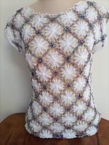 Blusa branca com detalhes 100% algodão