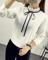 Blusa branca elegante