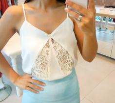 Blusa branca tamanho M Blusa branca tamanho M