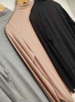 Blusa Cacharrel disponível na cor preta Blusa Cacharrel disponível na cor preta