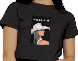 Blusa Camiseta Cropped Mangas Curtas Sertanejo Castela Boiadeira Estampada Cantora