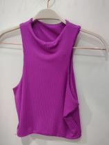 Blusa cavada lilás