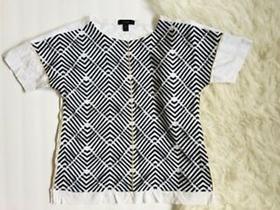 Blusa com bordado feminina regular Blusa com bordado feminina regular
