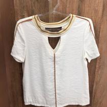 Blusa com decote em V Blusa com decote em V