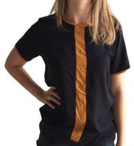 Blusa com Detalhe Ilhos Frente Preta Tam. G Dicanela Blusa com Detalhe Ilhos Frente Preta Tam. G Dicanela