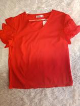 Blusa com manga babado Blusa com manga babado