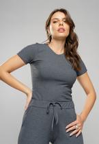 Blusa Comfy Básica Manga Curta Malha Canelada Grafite Salvatore Fashion