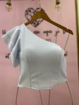 Blusa croped branca em malha canelada de um ombro só tamanho único Blusa croped branca em malha canelada de um ombro só tamanho único