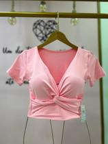 Blusa croped rosa bebê com detalhe de amarração tamanho único