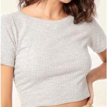 Blusa cropped básico canelado feminino