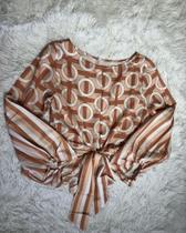 Blusa cropped com manda bufante Blusa cropped com manda bufante