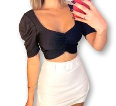 Blusa cropped decote drapeado manga bufante moda feminina