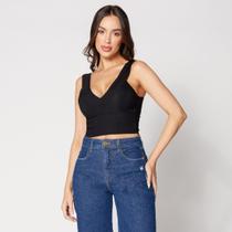 Blusa Cropped Decote V com Bojo Preto